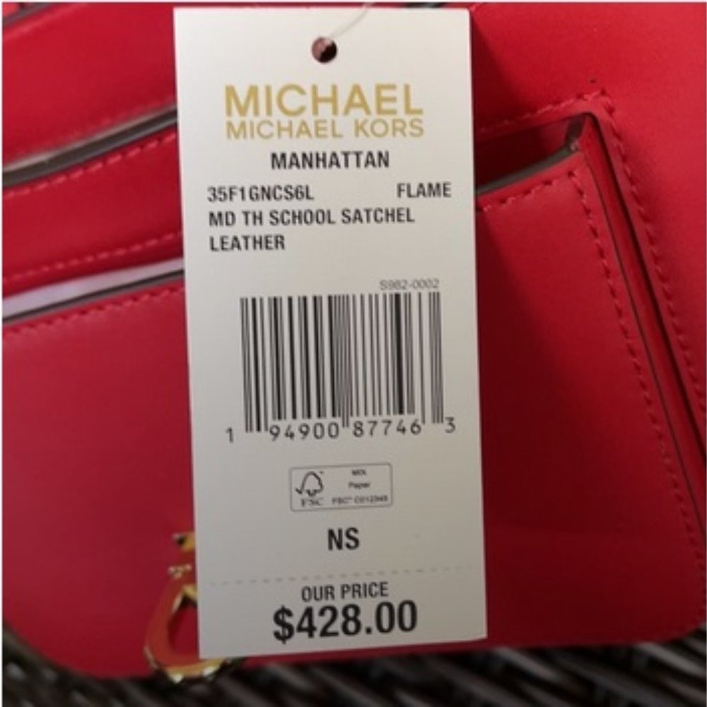 Michael Kors Manhattan Medium School Satchel - Picture 16 of 16